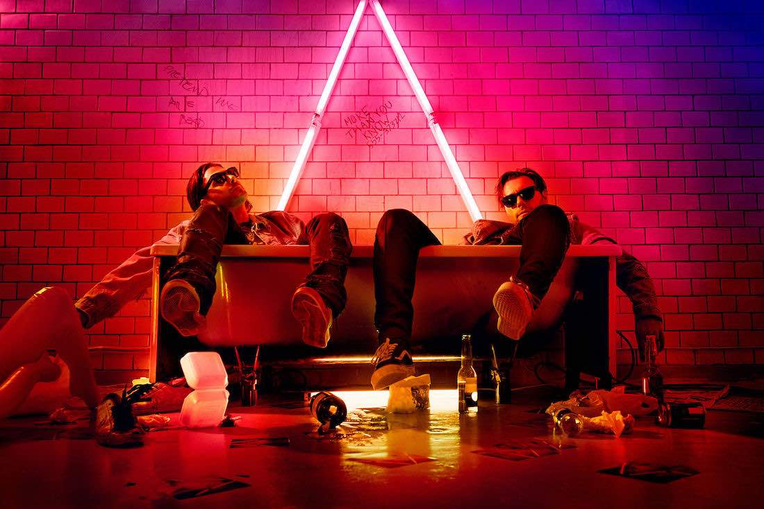 Omslagsbild för albumet Dreamer av Axwell /\ Ingrosso